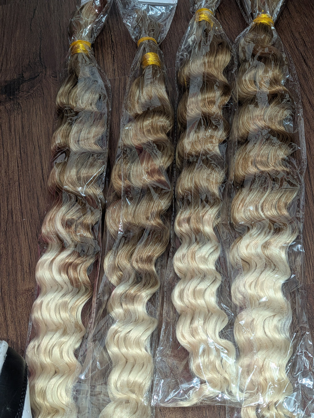 Blonde Wavy Hair Extensions T27/613