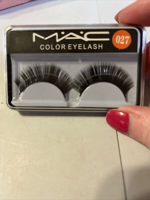 MAC 027 Color Eyelashes