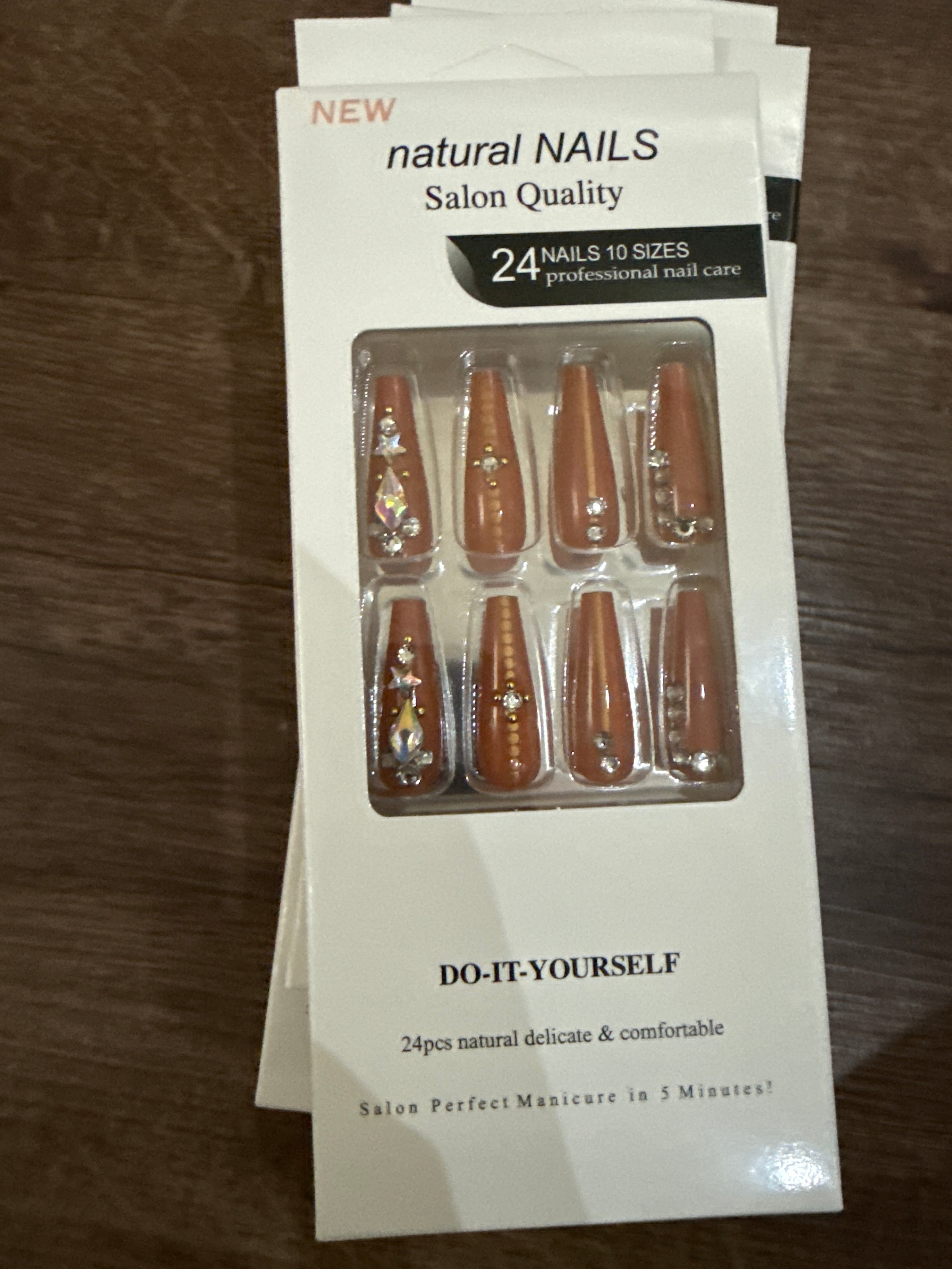 Salon Quality DIY Nail Set